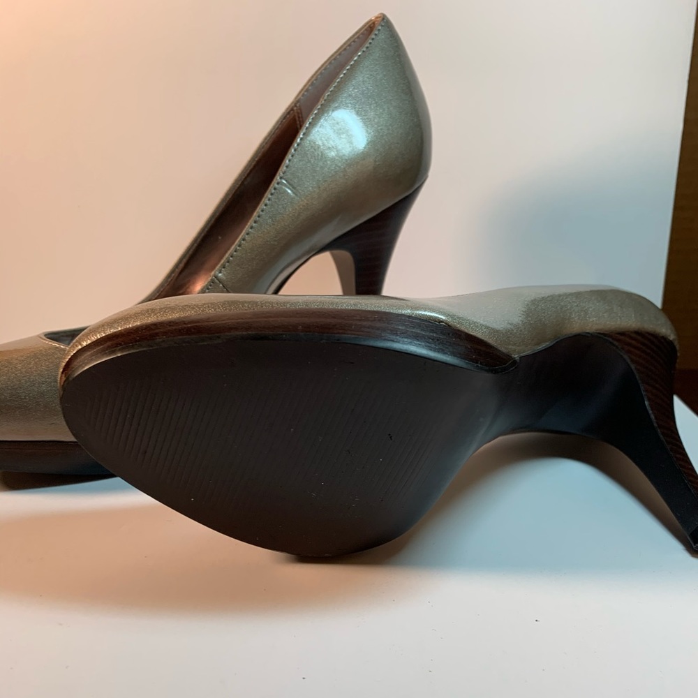 High heels - Picture 3 of 3
